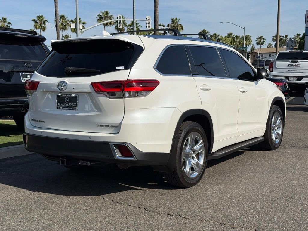 Used 2019 Toyota Highlander Limited AWD/4WD image 7