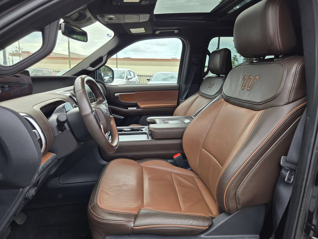 Used 2025 Ford Expedition Max King Ranch AWD/4WD image 19
