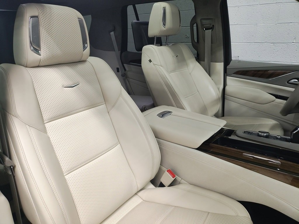 Used 2022 Cadillac Escalade Premium Luxury Platinum image 10