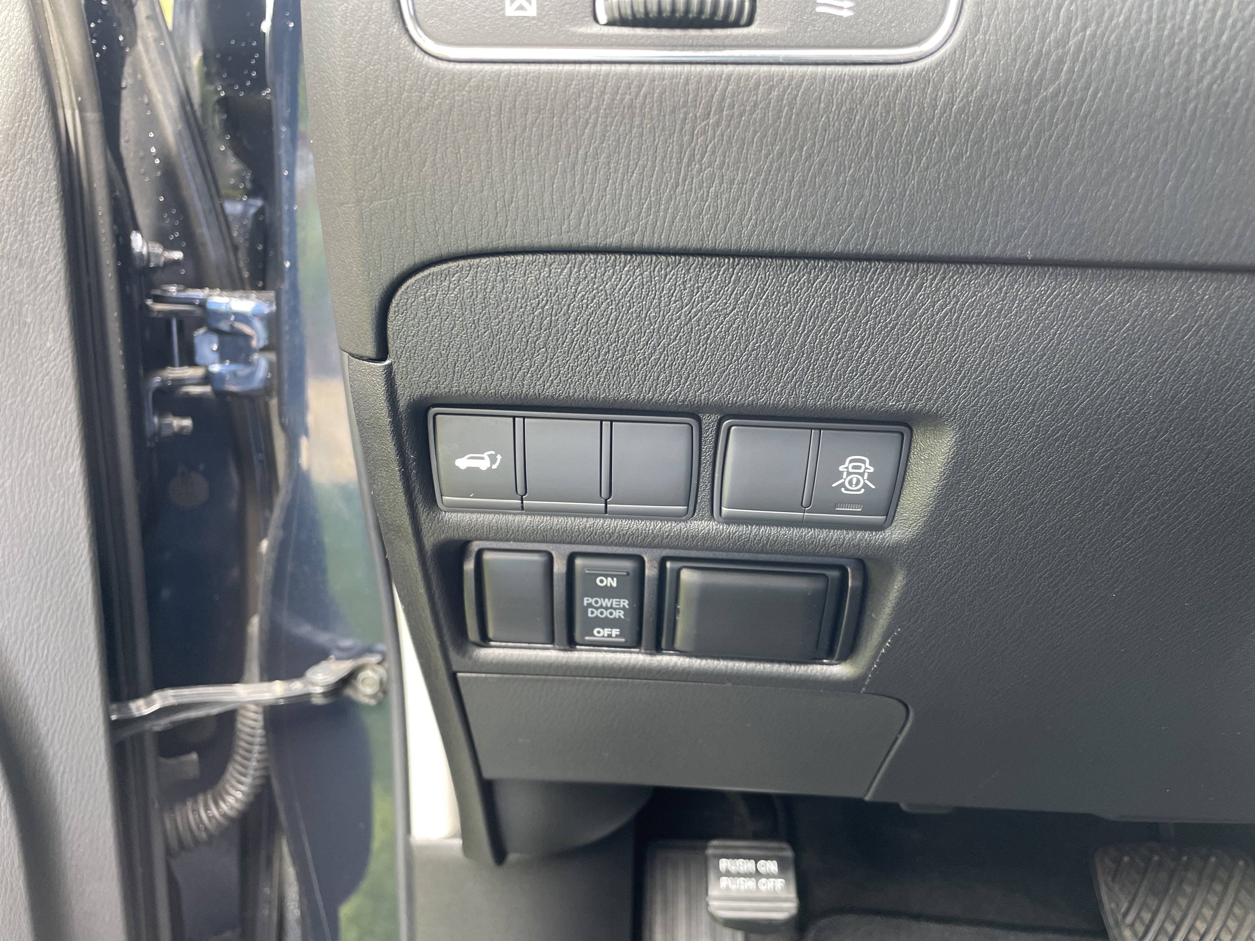 Used 2020 Nissan Armada SL image 20