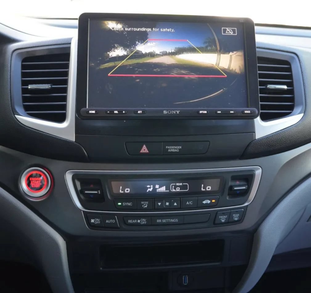 Used 2017 Honda Ridgeline RTS image 10