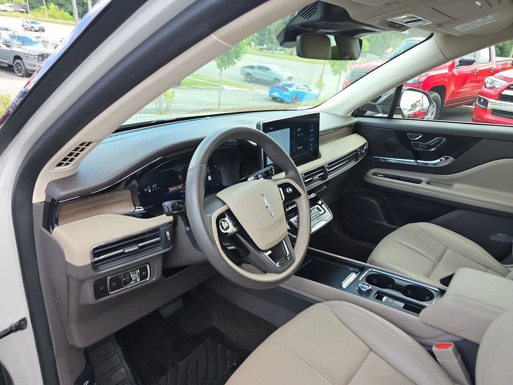 Used 2023 Lincoln Corsair Reserve w/ Equipment Group 201A AWD/4WD image 22