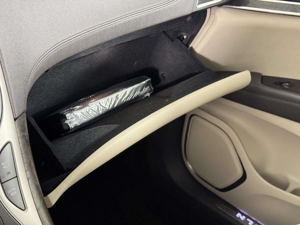 Used 2019 Lincoln Nautilus Select AWD/4WD image 30