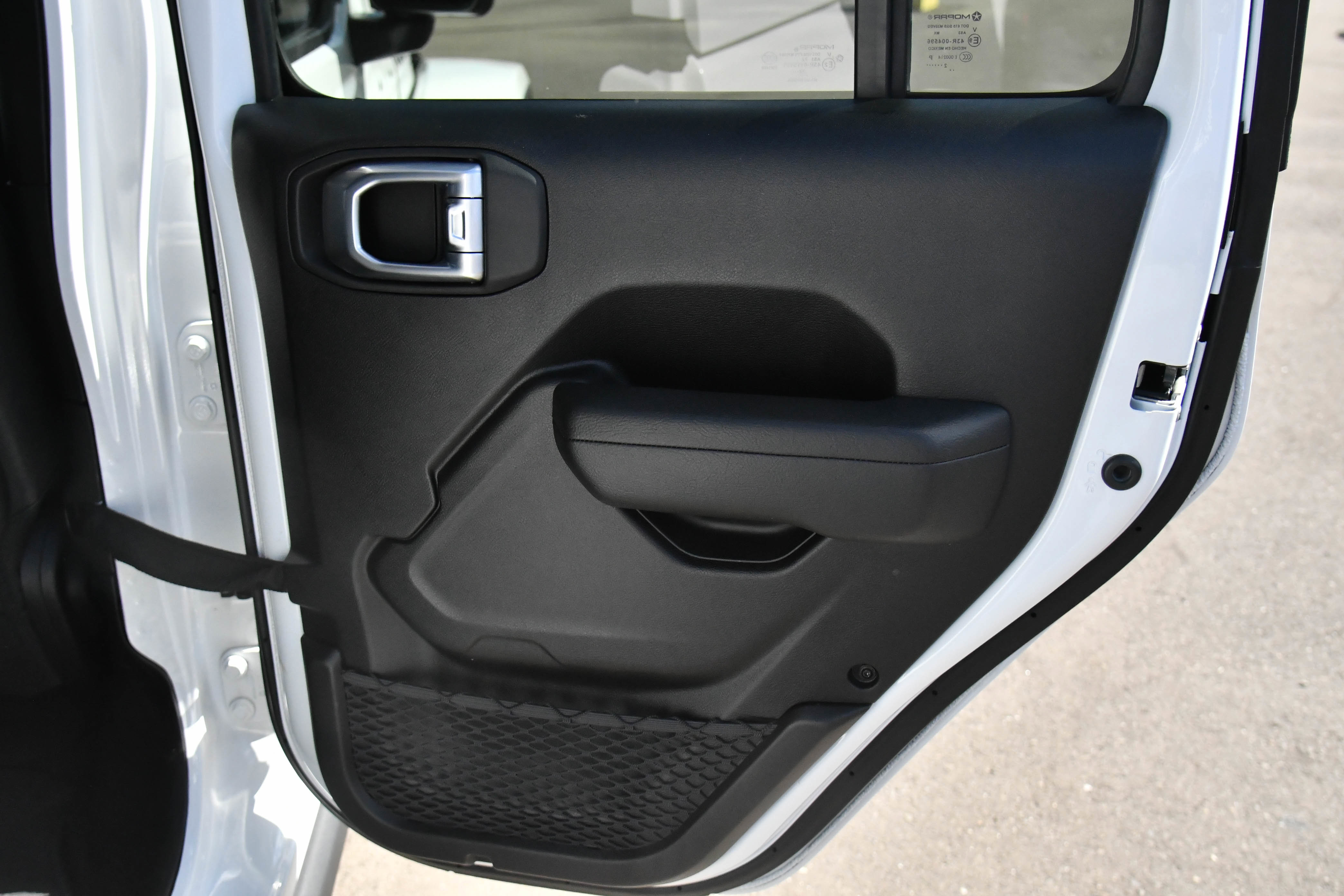 Used 2023 Jeep Wrangler Unlimited Rubicon 4xe w/ Steel Bumper Group image 44