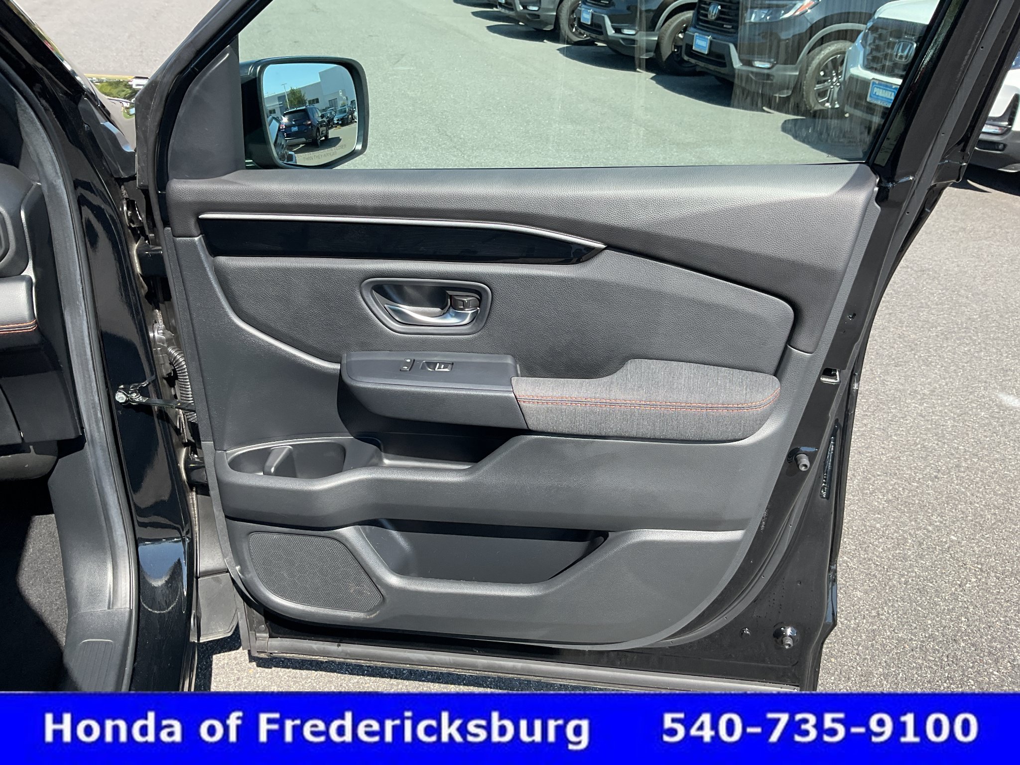 Used 2026 Honda Pilot Sport image 17
