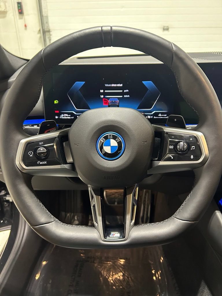 Used 2026 BMW 550e xDrive w/ Premium Package AWD/4WD image 16