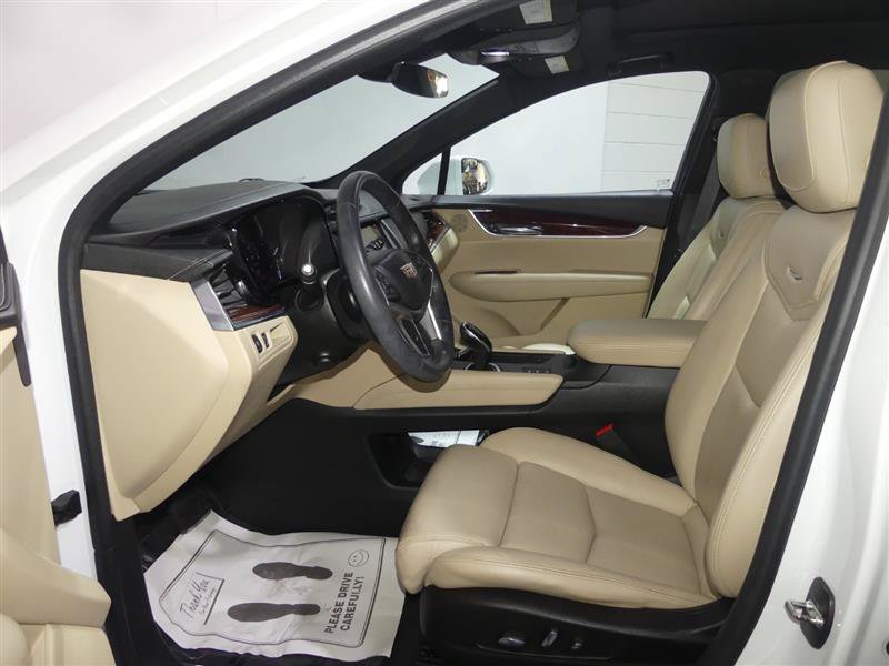 Used 2017 Cadillac XT5 Luxury AWD/4WD image 21