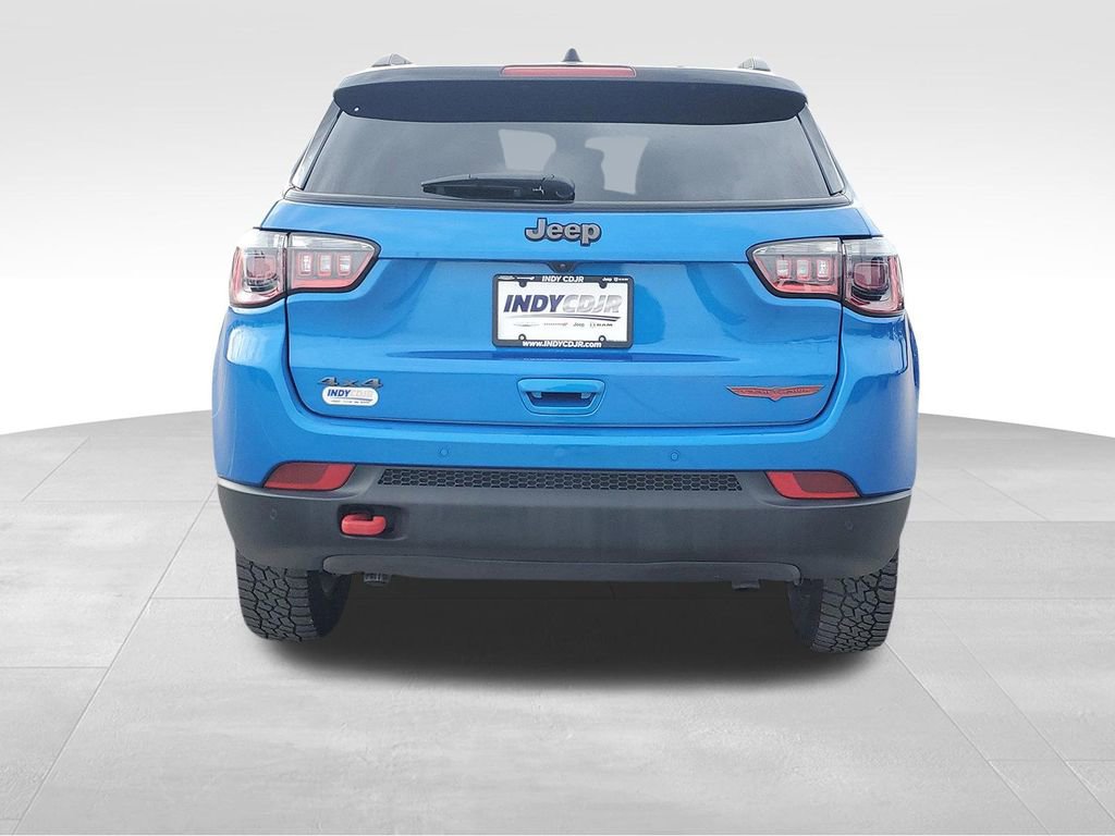 Used 2024 Jeep Compass Trailhawk image 5