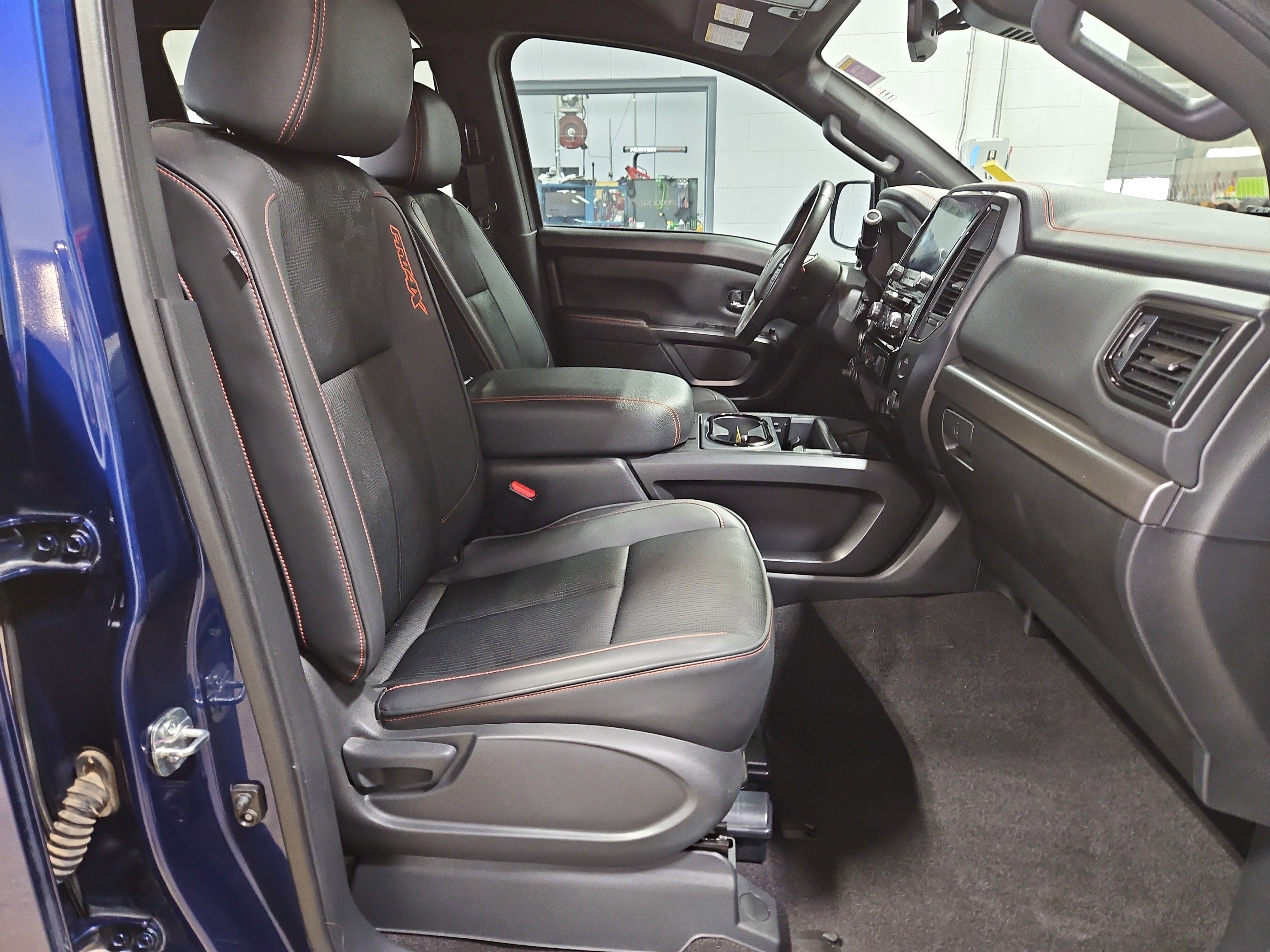 Used 2023 Nissan Titan PRO-4X w/ Pro-4x Utility Package image 9