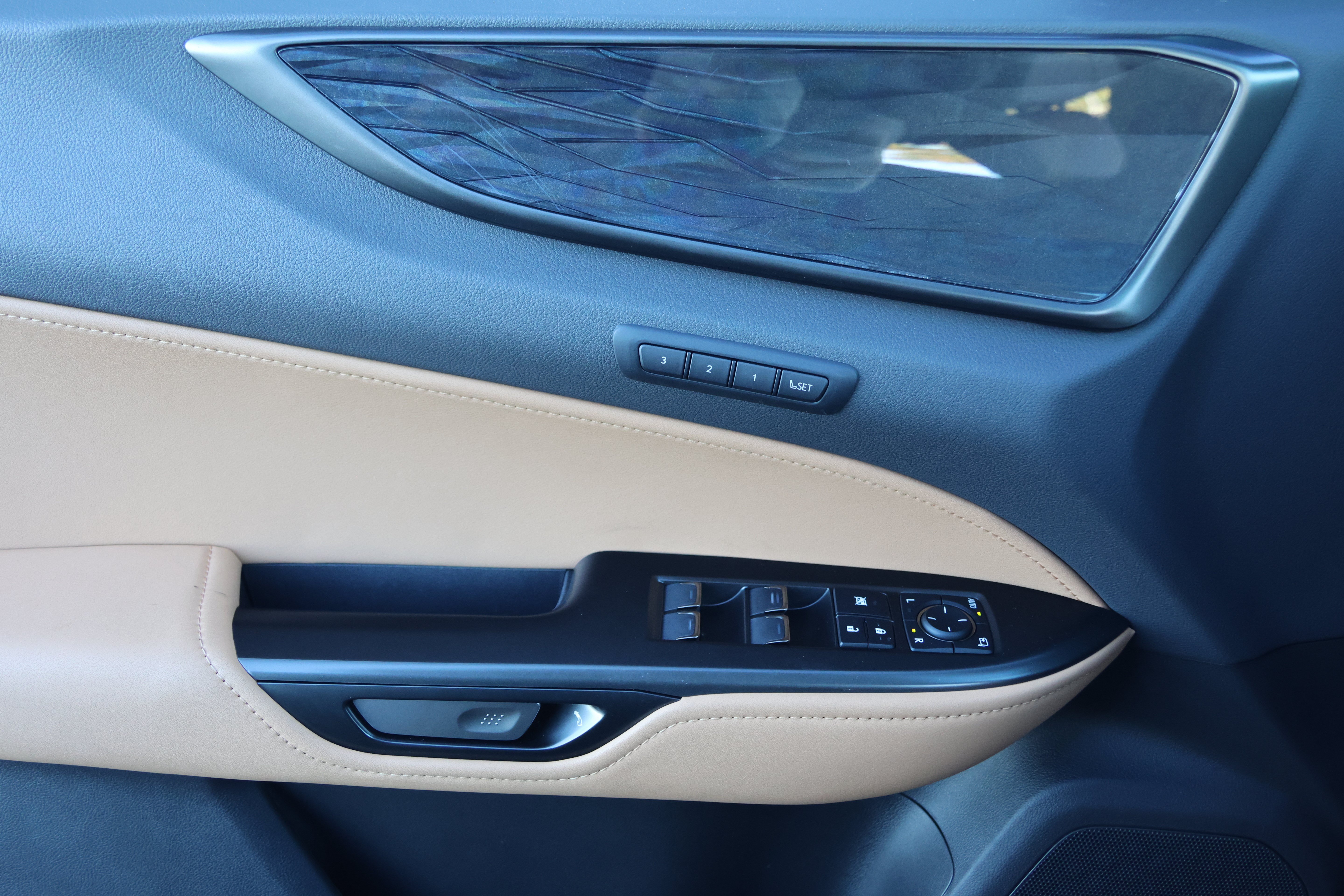 Certified 2026 Lexus NX 350 AWD w/ Accessory Package (K3) image 12