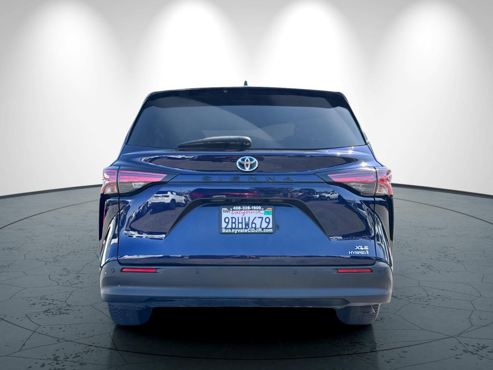 Used 2022 Toyota Sienna XLE FWD image 5