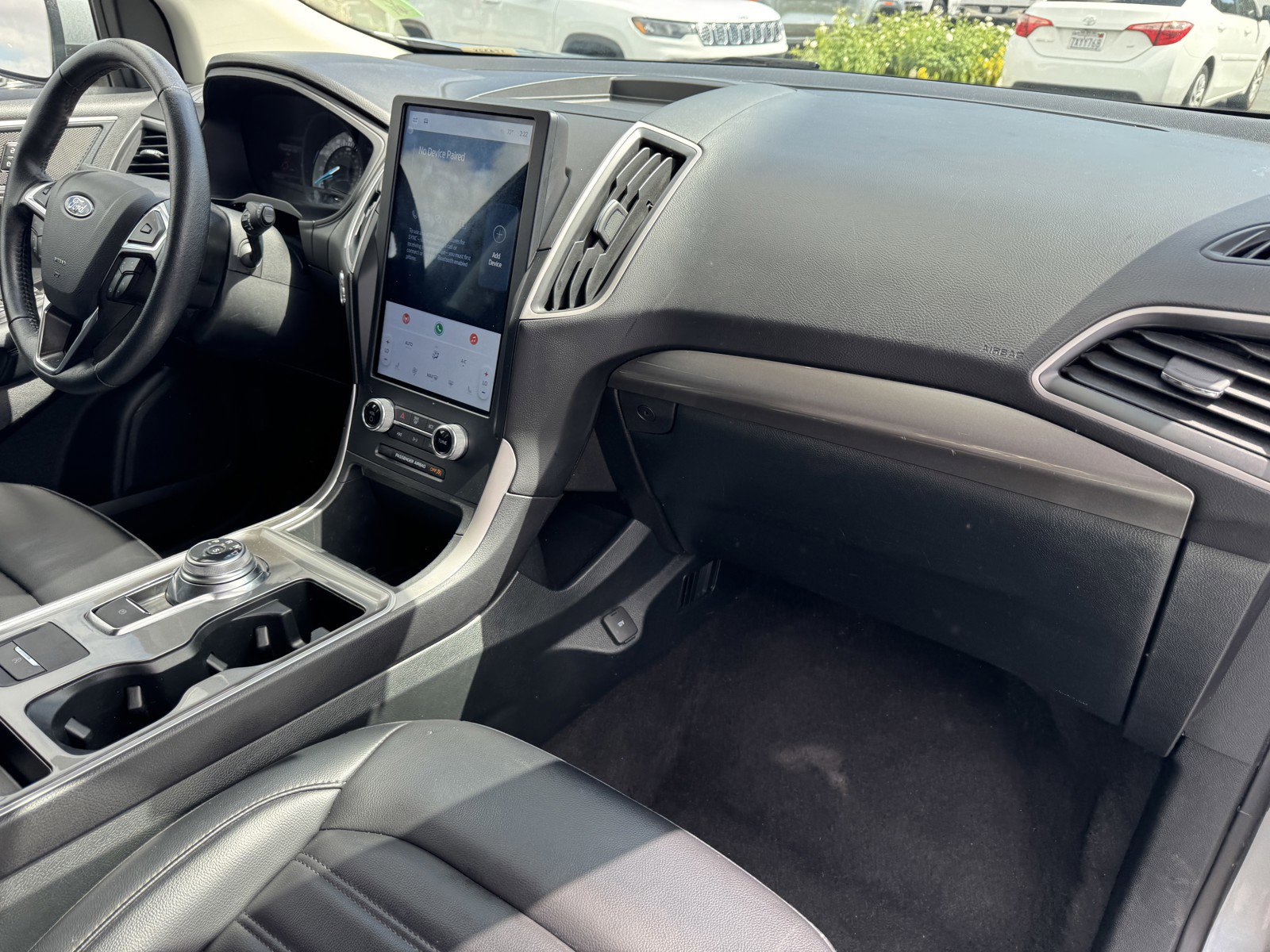 Used 2024 Ford Edge SEL image 7