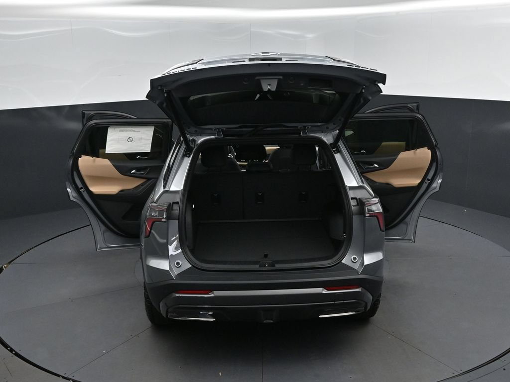New 2026 Chevrolet Equinox ACTIV w/ Convenience Package III FWD image 48