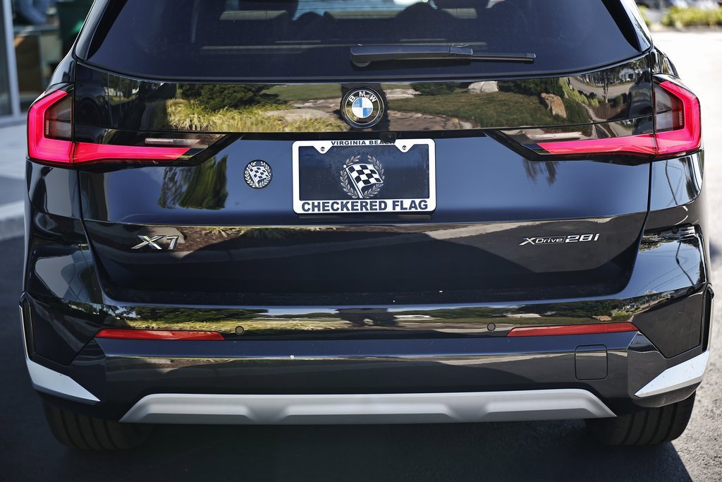 Used 2025 BMW X1 xDrive28i w/ Technology Package image 10