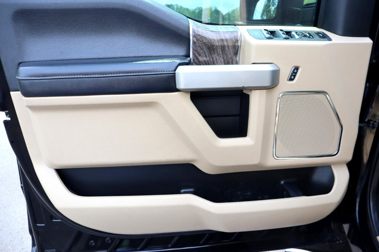 Used 2019 Ford F350 Lariat image 14