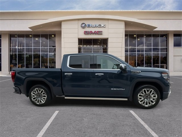 Used 2023 GMC Sierra 1500 Denali Ultimate image 16