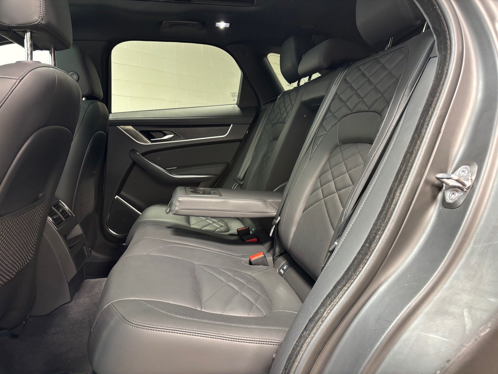 Used 2023 Jaguar F-PACE S AWD/4WD image 28
