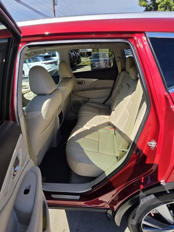 Used 2015 Nissan Murano Platinum w/ Platinum Technology Package FWD image 10