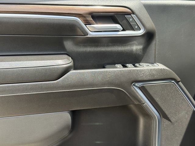 Used 2023 Chevrolet Silverado 1500 LT AWD/4WD image 25