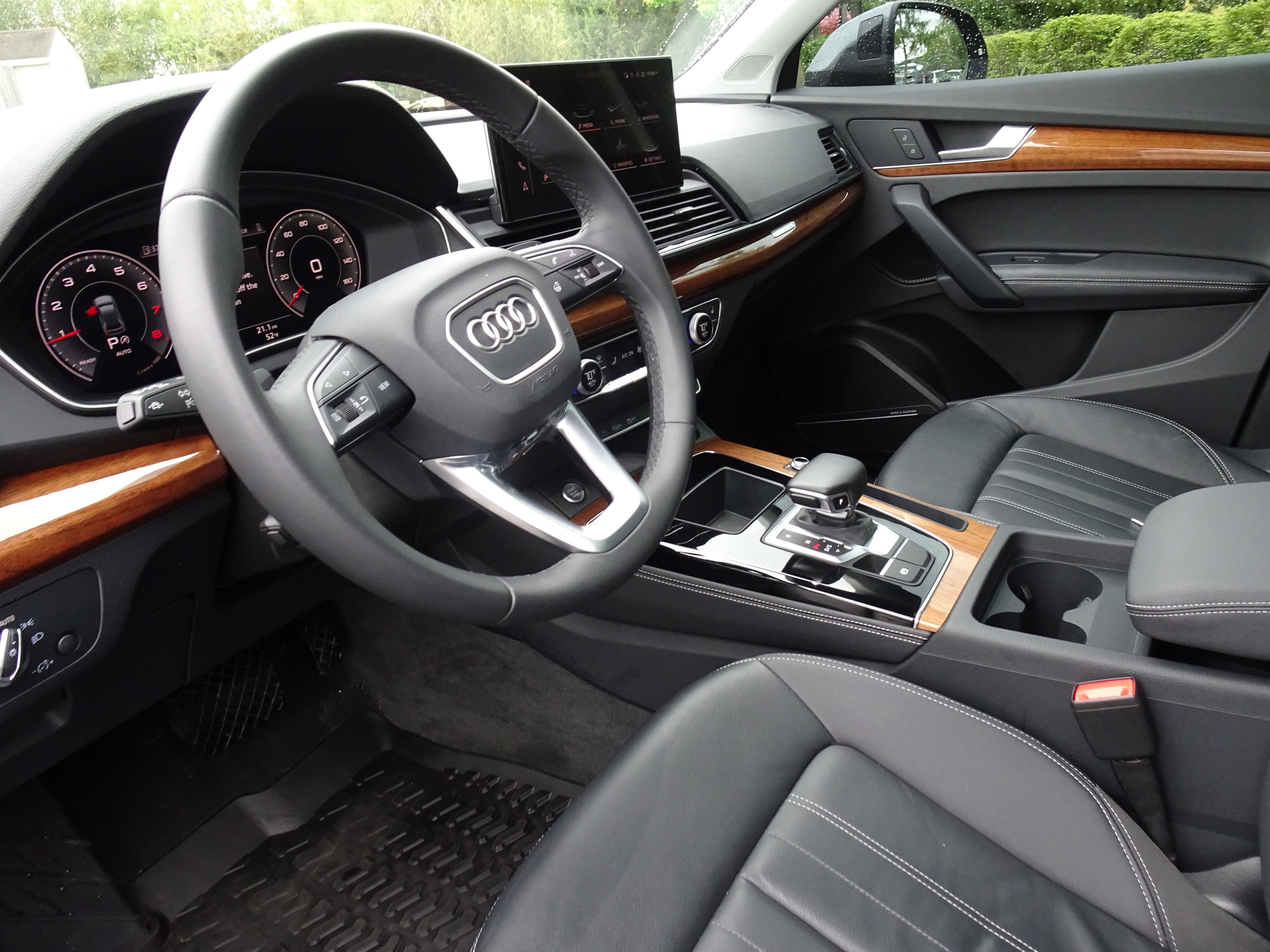 Used 2023 Audi Q5 2.0T Premium Plus w/ Premium Plus Package AWD/4WD image 14