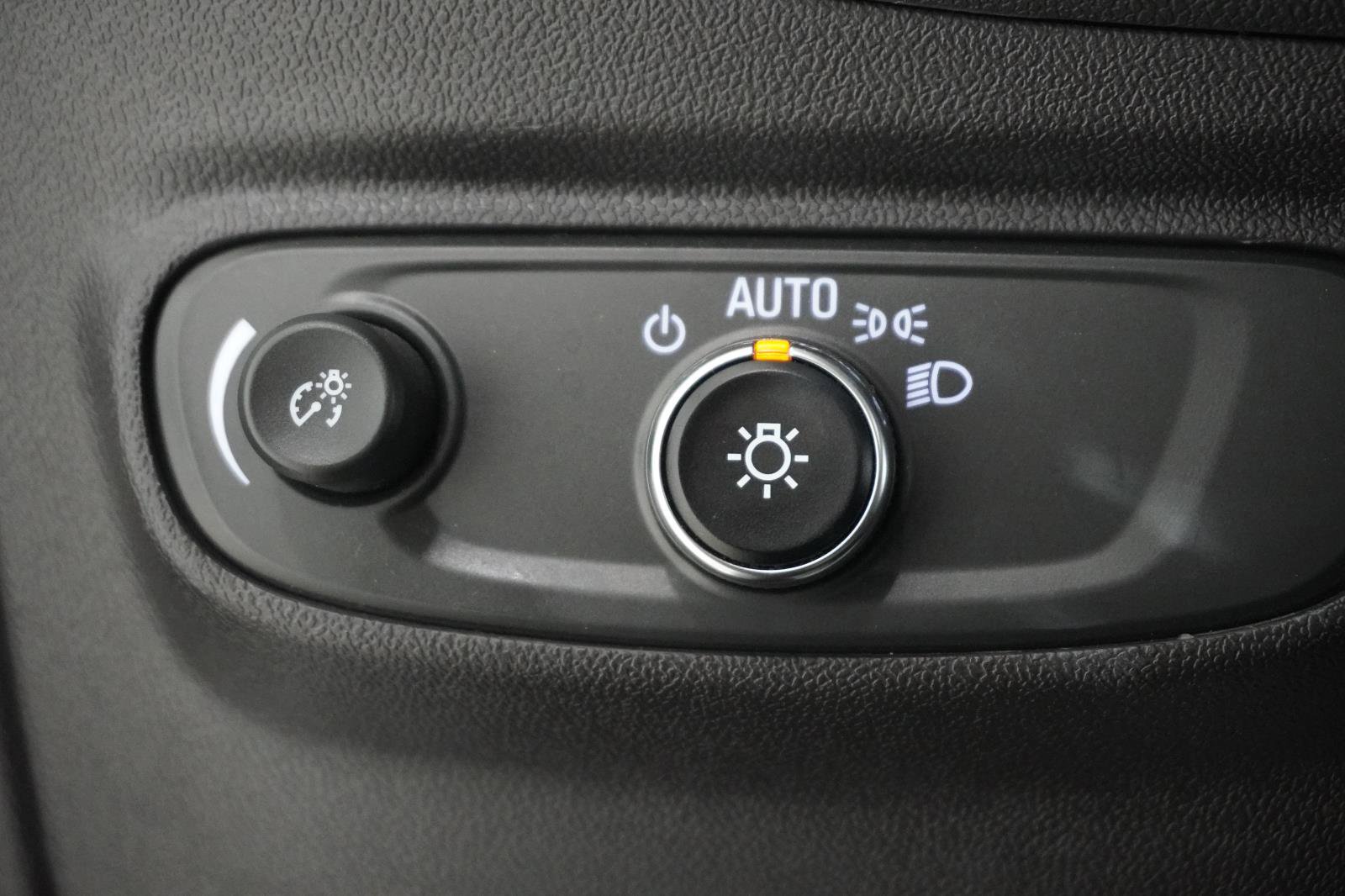 Used 2023 Chevrolet Equinox LT image 20