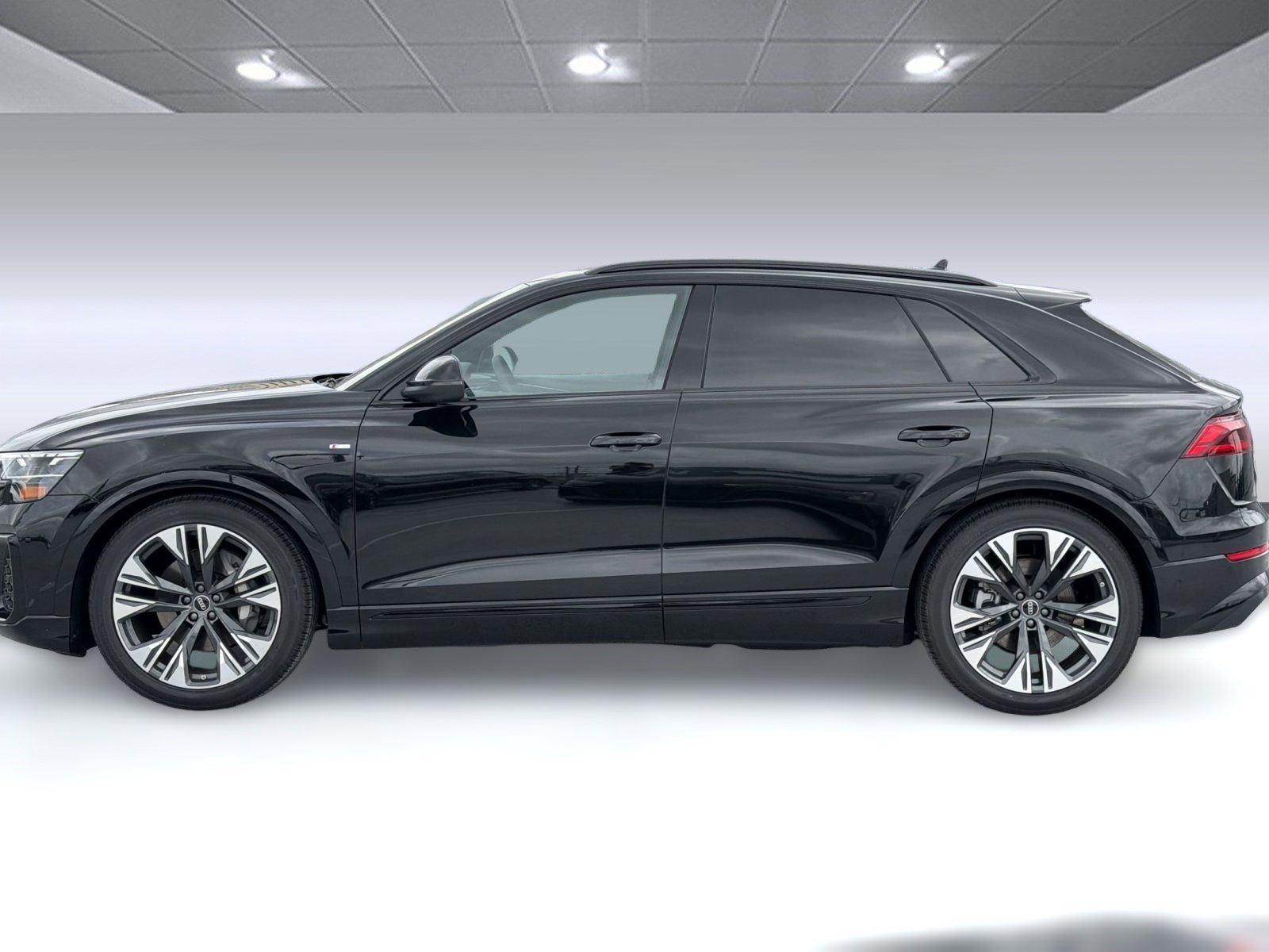 New 2026 Audi Q8 Premium Plus AWD/4WD image 2