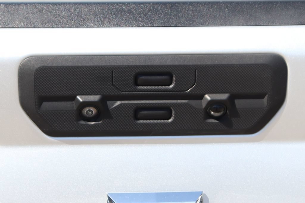 Used 2022 Chevrolet Silverado 1500 LTZ w/ LTZ Premium Package AWD/4WD image 46