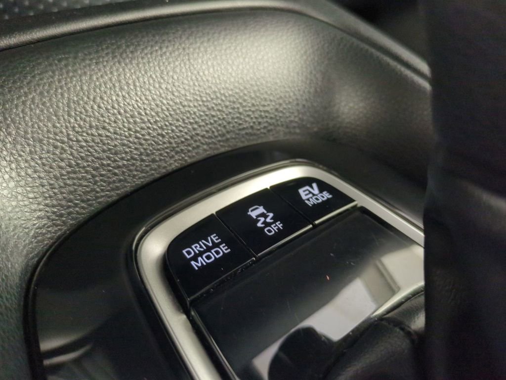 Used 2023 Toyota Corolla LE image 26