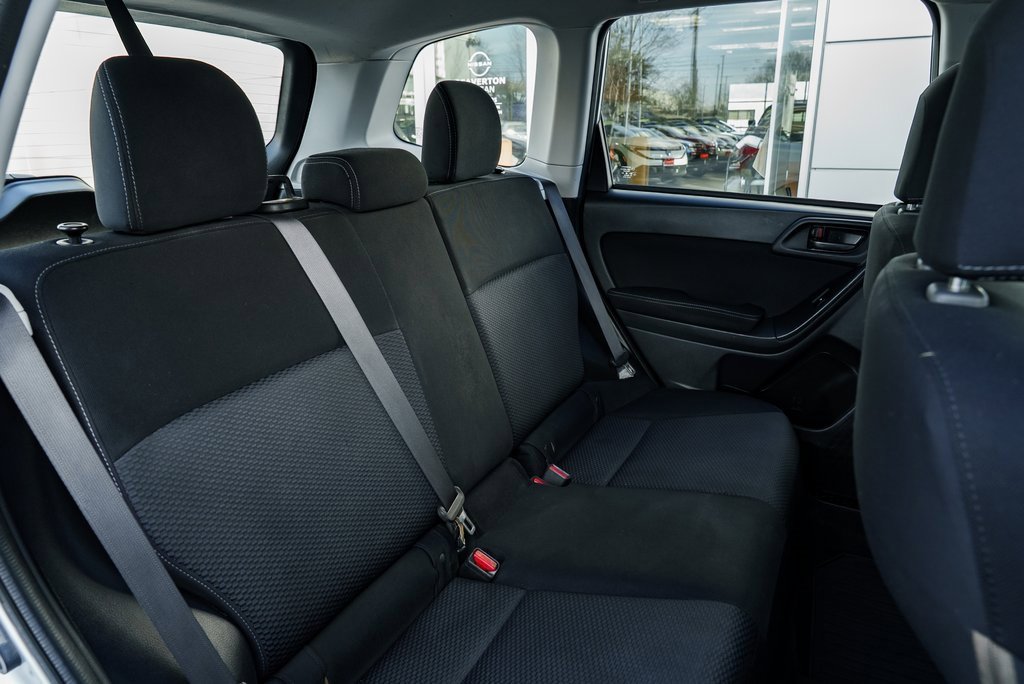 Used 2014 Subaru Forester 2.5i image 21