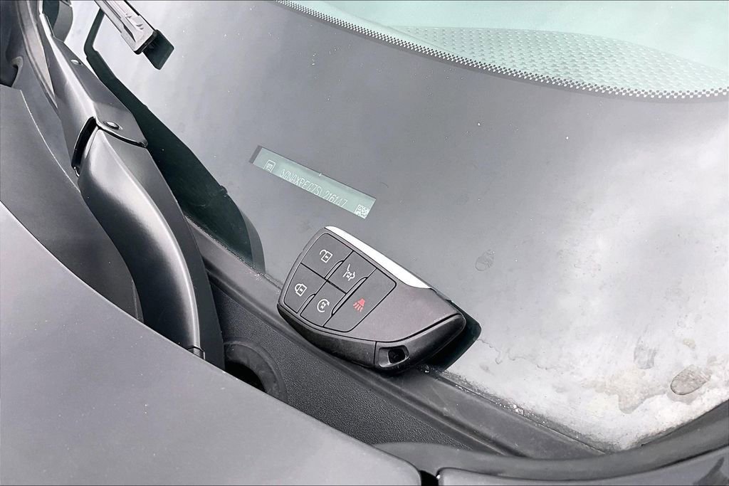 Used 2025 Chevrolet Equinox LT w/ Convenience Package II image 11