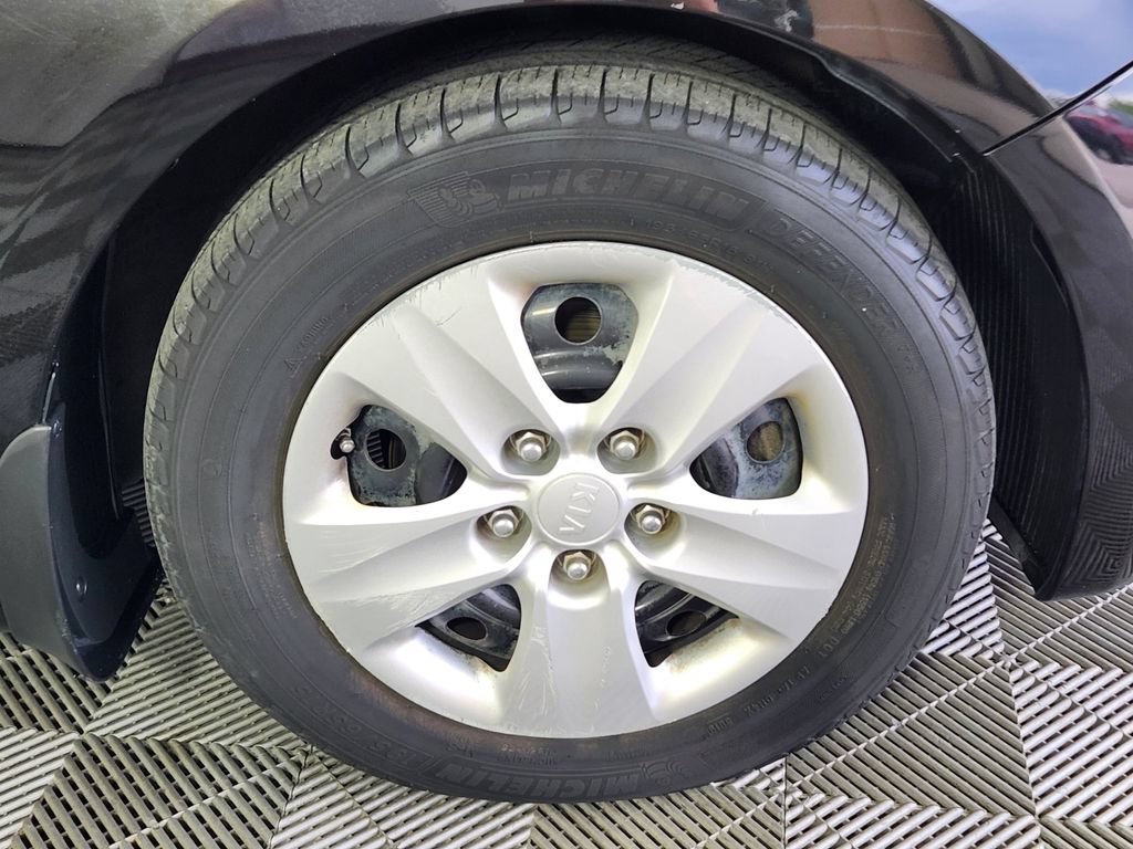 Used 2016 Kia Forte LX FWD image 9