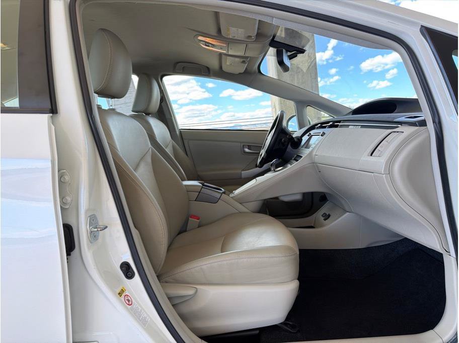 Used 2012 Toyota Prius Five FWD image 14