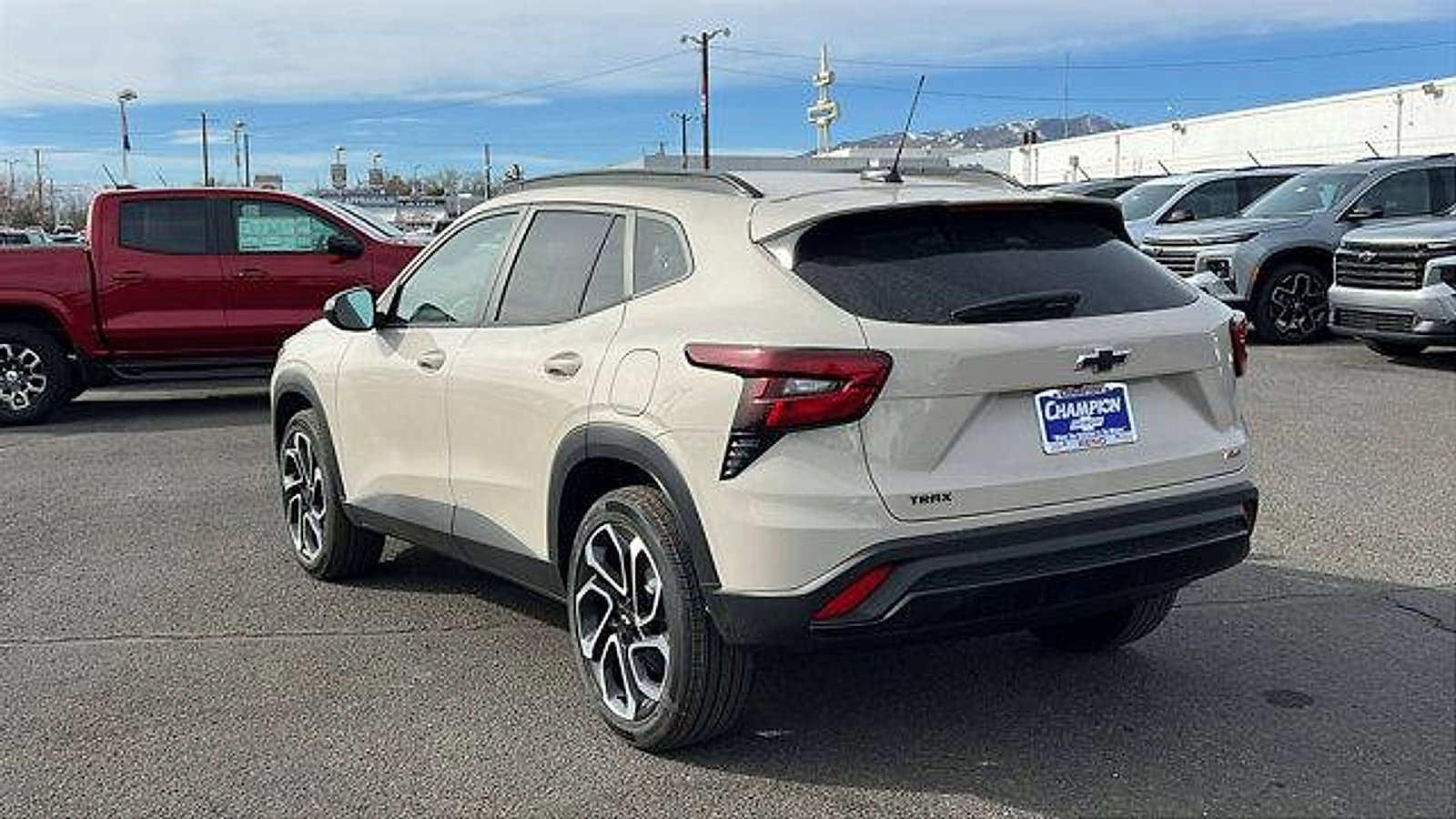 New 2026 Chevrolet Trax RS w/ Driver Confidence Package image 7