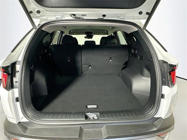 New 2025 Hyundai Tucson SEL image 16