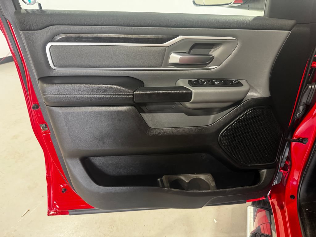 Used 2020 RAM 1500 Big Horn AWD/4WD image 13