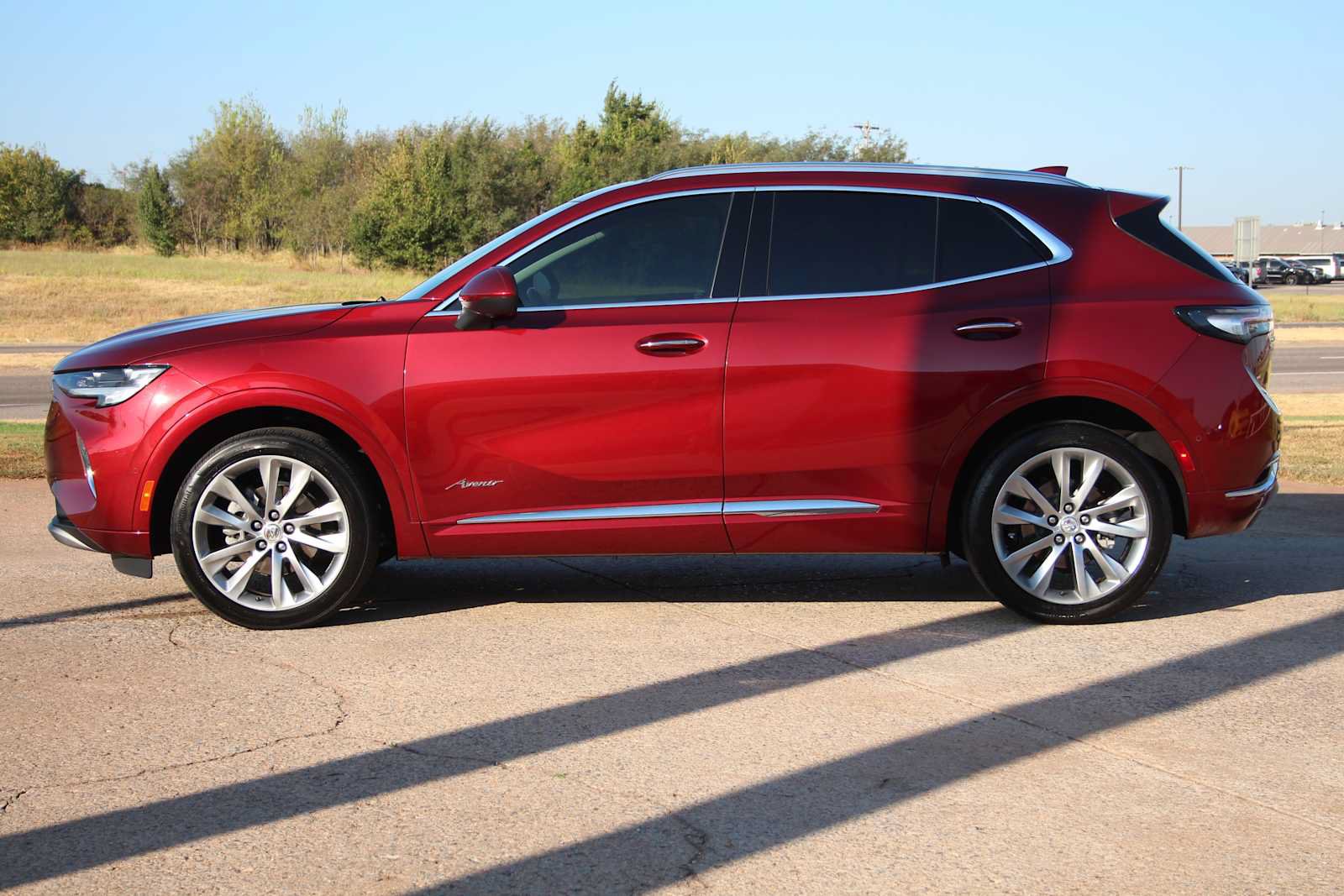 Used 2023 Buick Envision Avenir AWD/4WD image 7