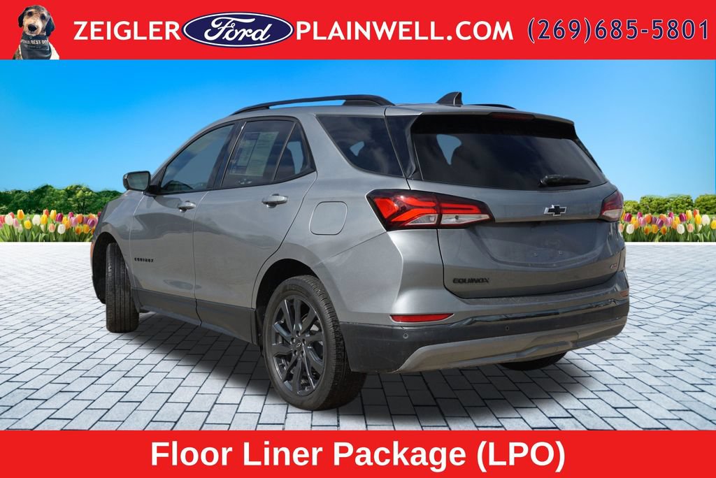 Used 2023 Chevrolet Equinox RS w/ LPO, Floor Liner Package FWD image 3