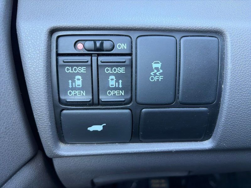 Used 2012 Honda Odyssey EX-L image 17