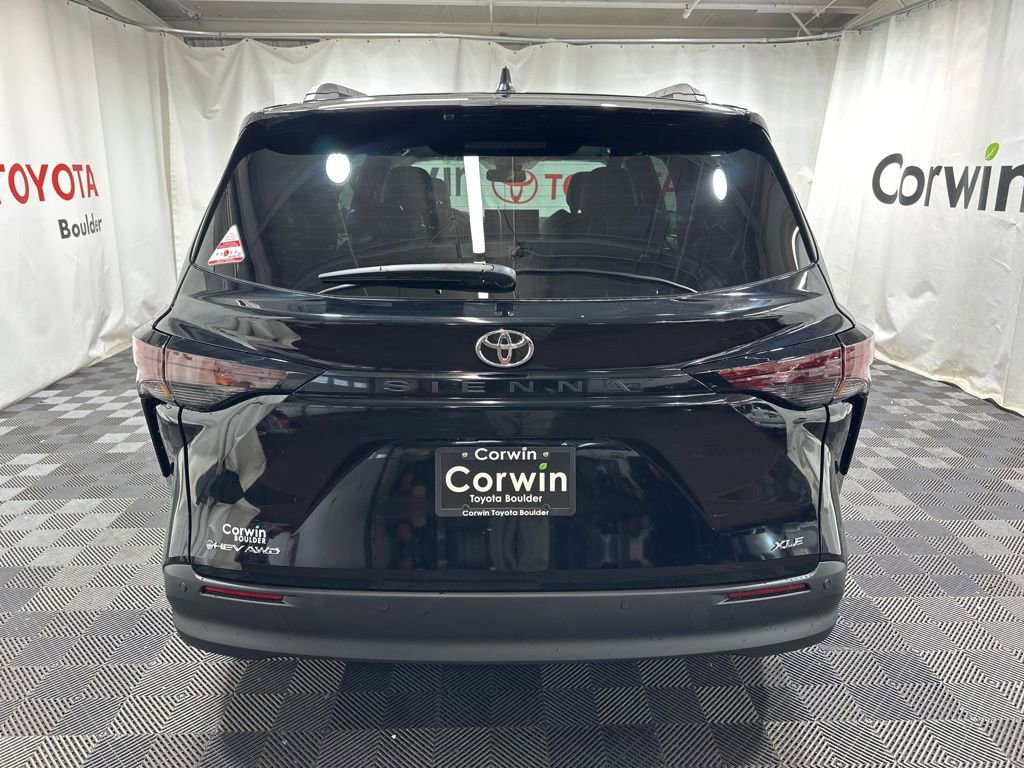 New 2026 Toyota Sienna XLE image 7