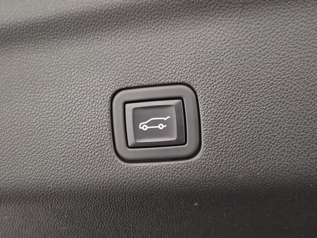 Used 2023 GMC Yukon AT4 w/ AT4 Premium Plus Package image 10