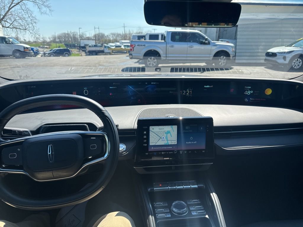 Used 2024 Lincoln Nautilus Premier w/ Jet Appearance Package image 17