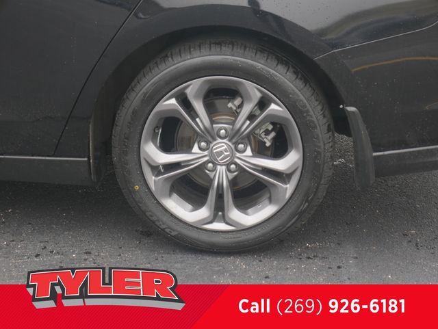 Certified 2023 Honda Accord EX image 40