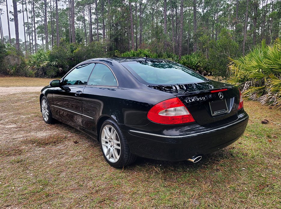 Used 2008 Mercedes-Benz CLK 350 Coupe image 6