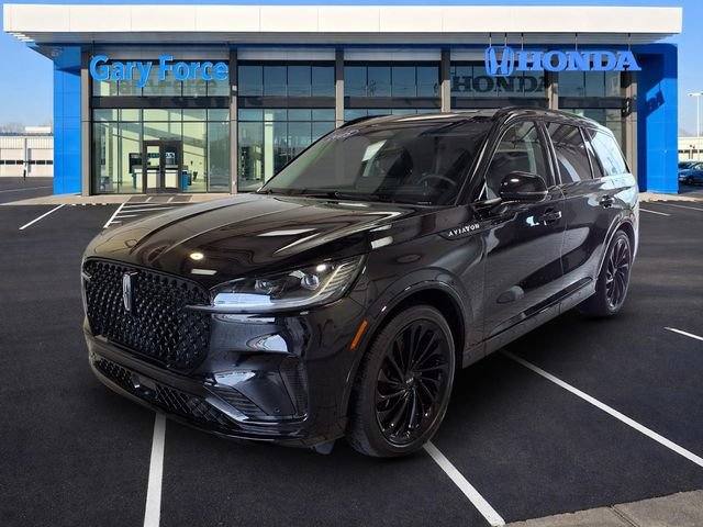 Used 2025 Lincoln Aviator Reserve w/ Equipment Group 201A AWD/4WD image 4