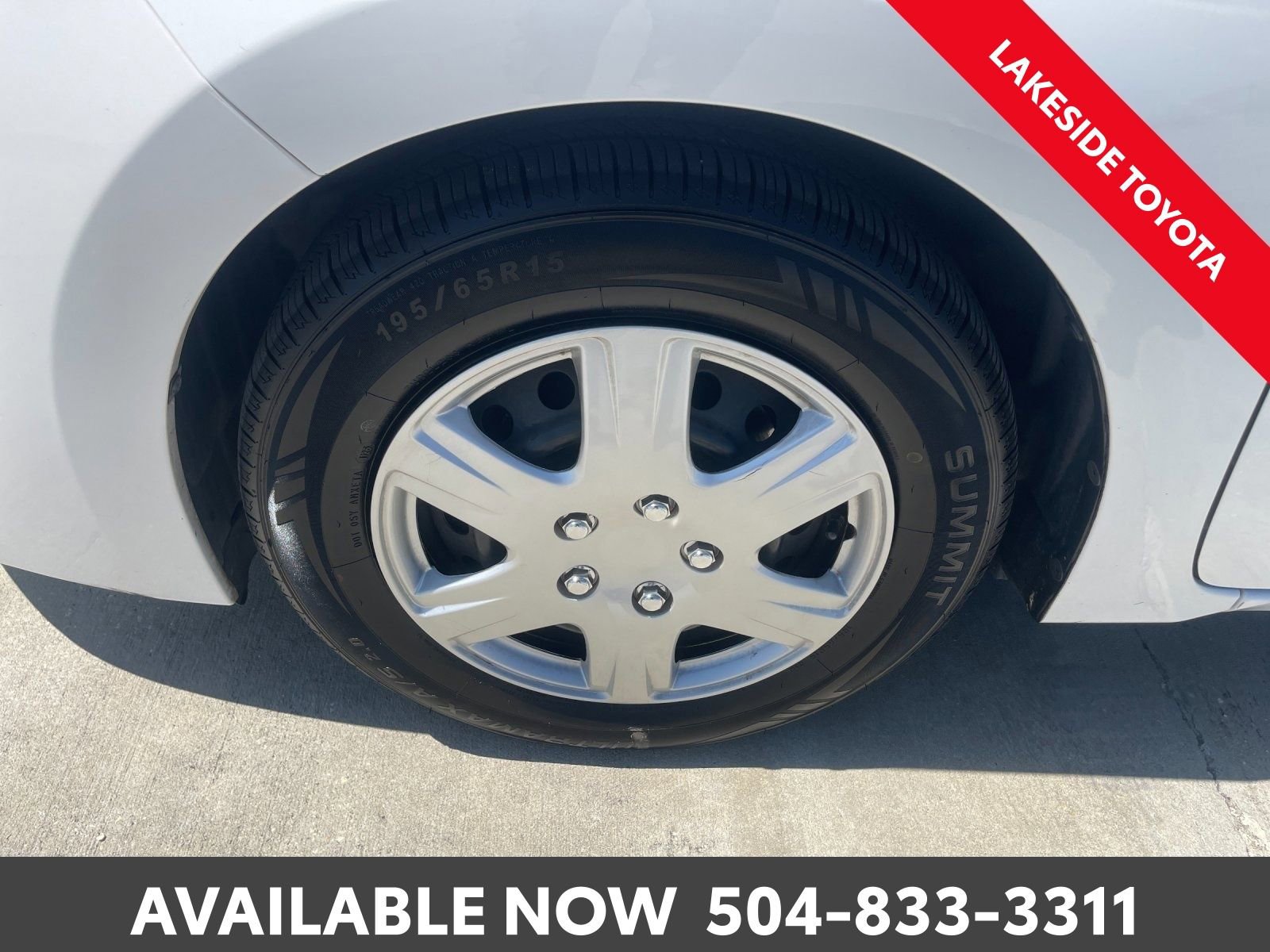 Used 2017 Toyota Corolla L image 11