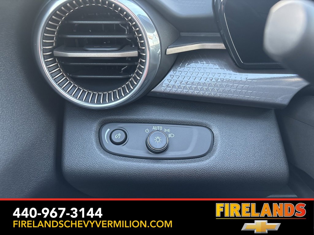 New 2025 Chevrolet Trax ACTIV w/ Driver Confidence Package image 14