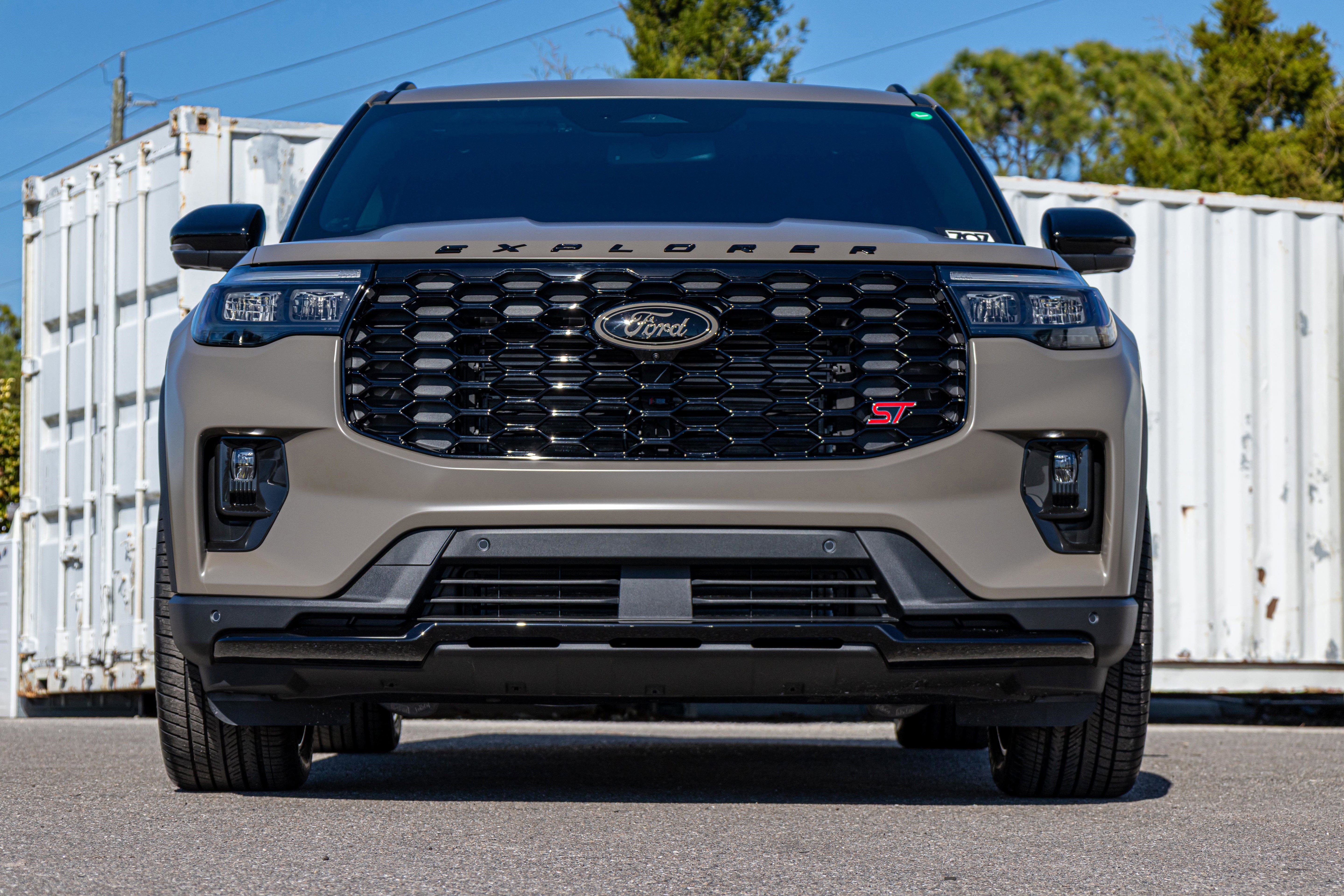 New 2026 Ford Explorer ST w/ Sun And Sound Package image 9