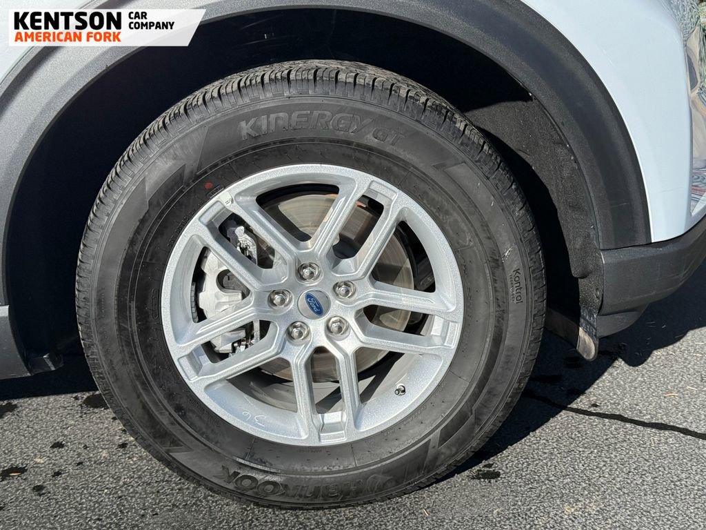 Used 2025 Ford Explorer Active image 12