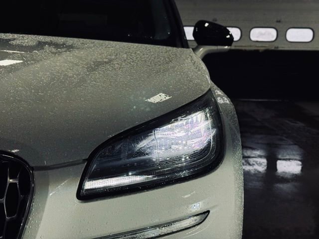 Used 2022 Lincoln Corsair AWD w/ Equipment Group 101A image 3