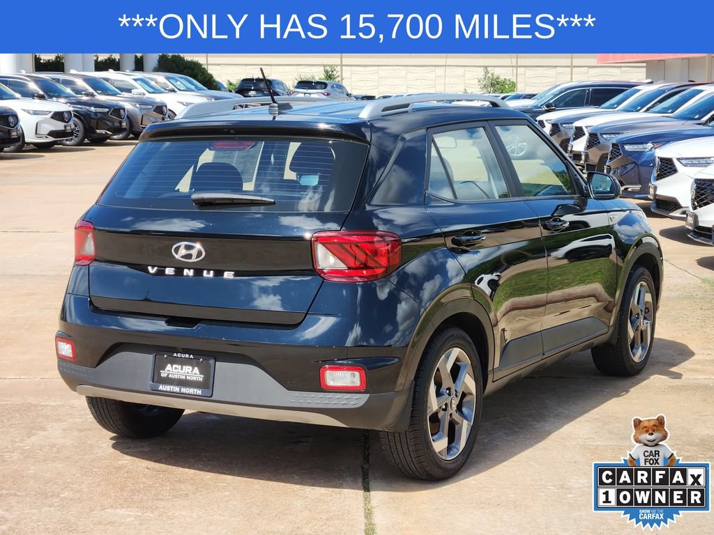 Used 2024 Hyundai Venue SEL FWD image 6